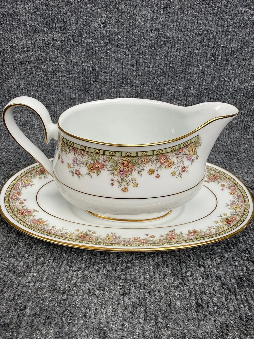 Noritake porcelain gravy